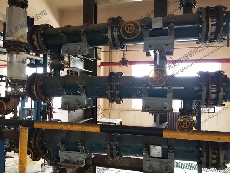 廢酸回收系統使用的碳化硅換熱器1 廢酸回收系統使用的碳化硅換熱器1